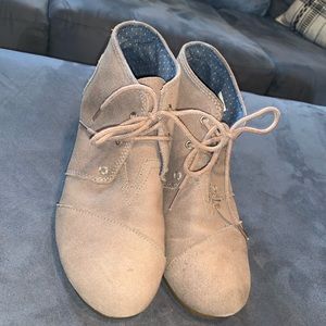 Toms Wedge Booties